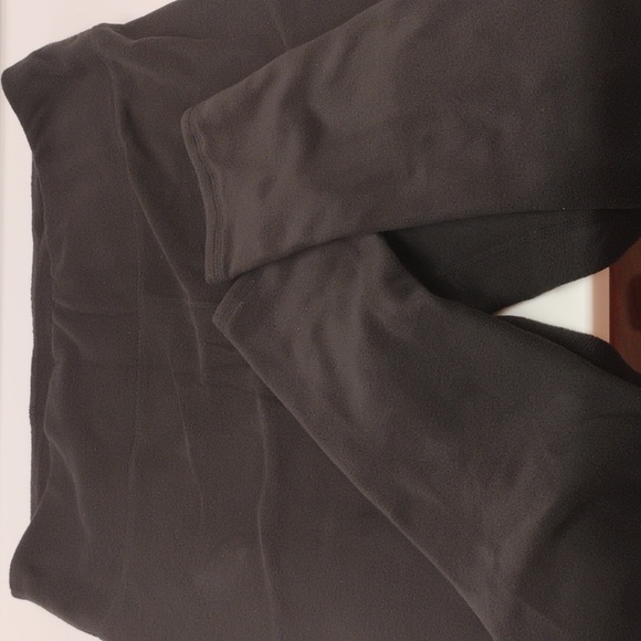 Ladies Climate Right Leggings By Cuddle Duds. - Picture 9 of 9